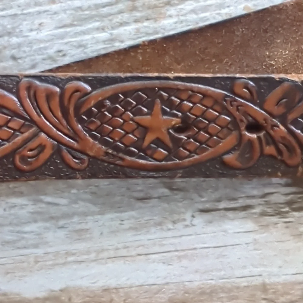 Vintage Hand Tooled Leather Texas Souvenir Belt Alamo Lone Star Flag 32